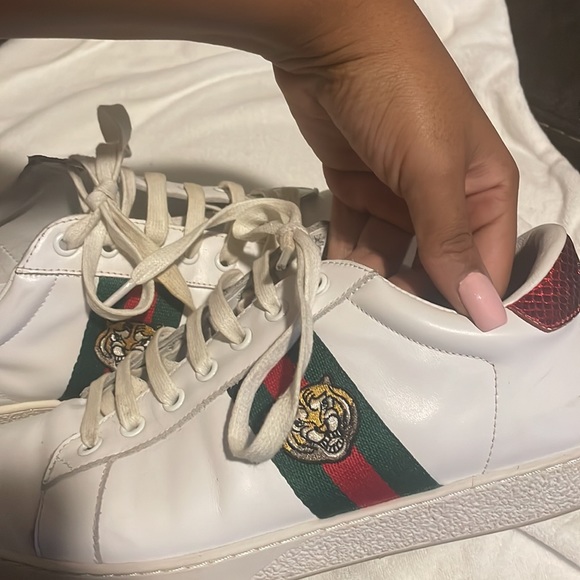 GUCCI MENS LEATHER SNEAKERS - Picture 8 of 8